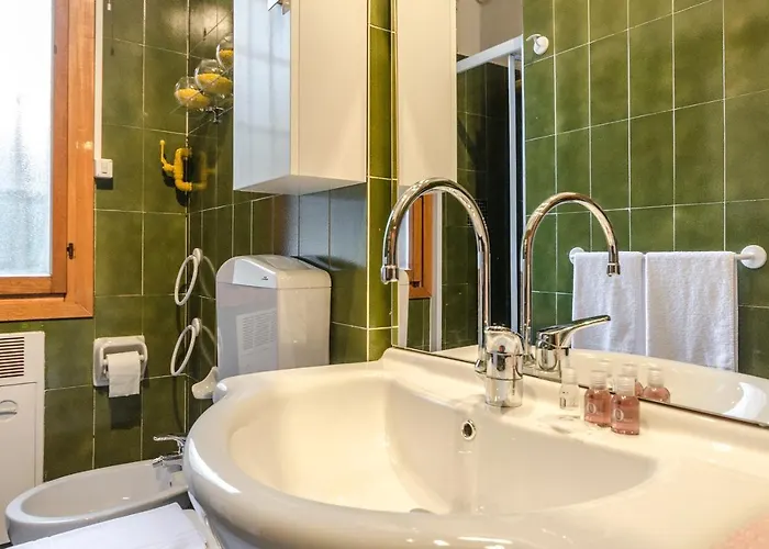 Hp House, Garage E Parcheggio Privato, Wifi 아파트